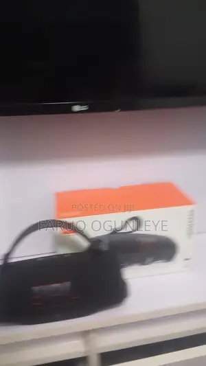 A Month Old JBL Charge 6