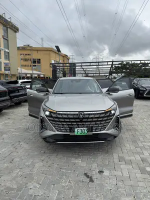 Changan UNI-Z iDD Premium 2024 Gold