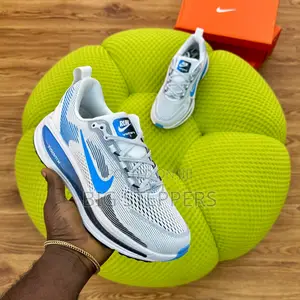 Nike Vomero 18 Hero Blue Sneakers