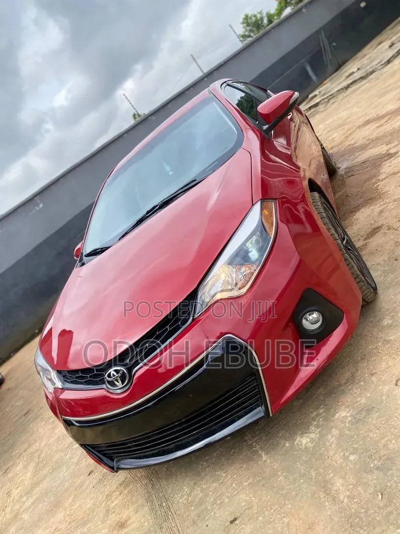 Toyota Corolla 2014 Red