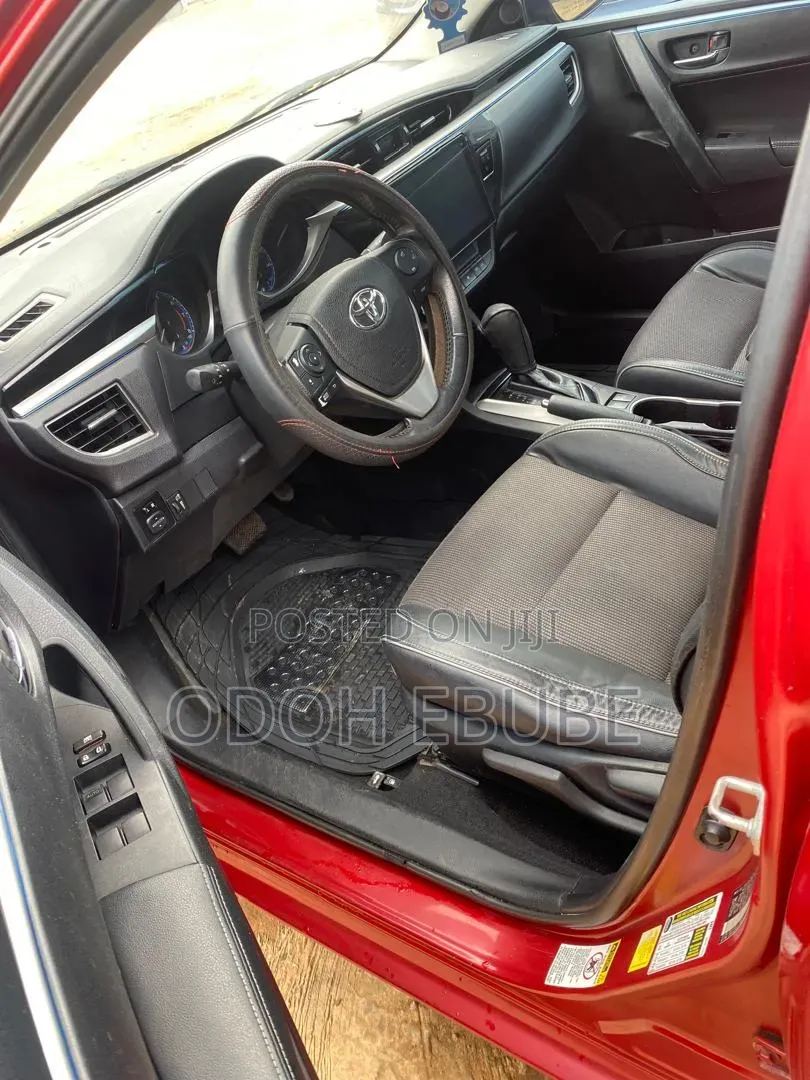 Toyota Corolla 2014 Red