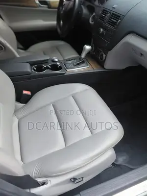 Mercedes-Benz C300 Luxury Sedan AWD (3.0L 6cyl 7A) 2008 Gray