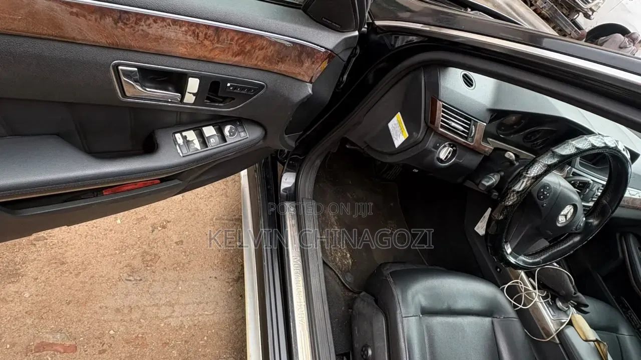 Mercedes-Benz E-Class 2011 Black