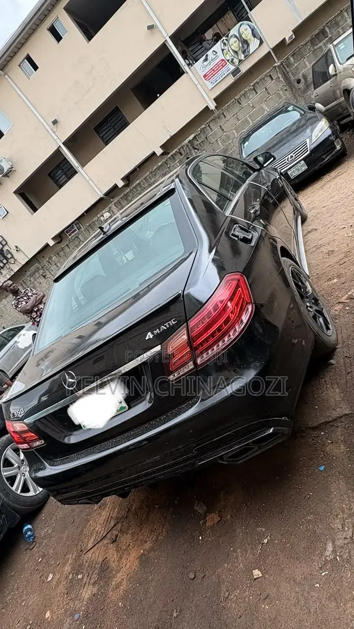 Mercedes-Benz E-Class 2011 Black