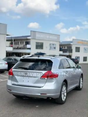 Toyota Venza 2011 Silver