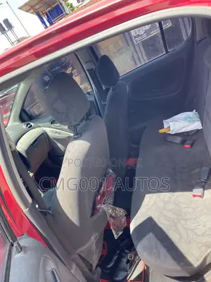 Toyota Yaris 2004 Red