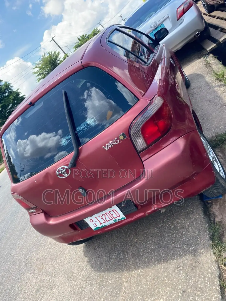 Toyota Yaris 2004 Red