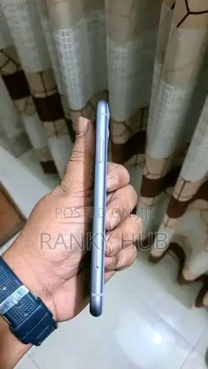 Apple iPhone 11 64 GB Graphite