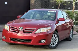 Toyota Camry XLE 4dr Sedan (2.4L 4cyl 5A) 2009 Red