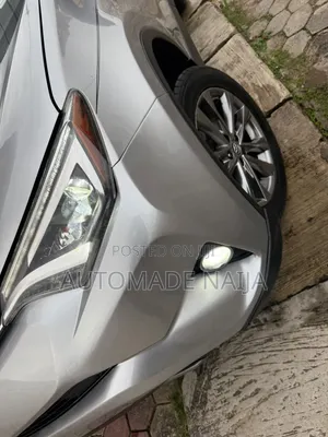Toyota RAV4 Platinum 4dr SUV AWD (2.5L 4cyl 6A) 2018 Silver
