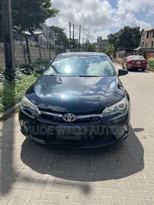 Toyota Camry SE 4dr Sedan (2.5L 4cyl 6A) 2016