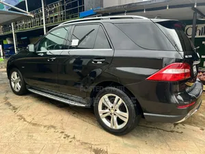 Mercedes-Benz M Class 2012 Black
