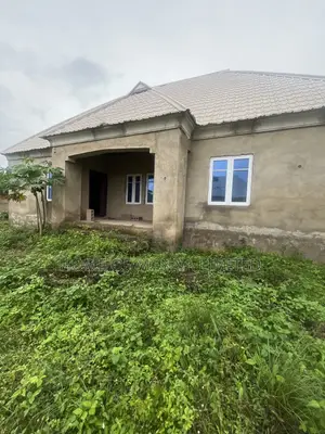 Studio Apartment in Rabatel Estate, Akure for sale