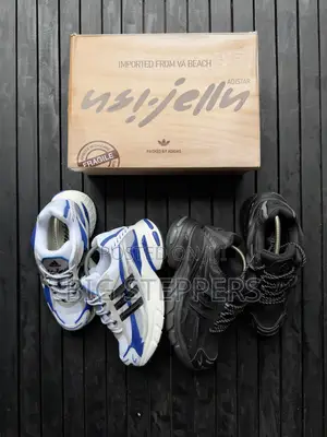Pharrel Williams X Adidas Adistar Jellyfish Sneakers