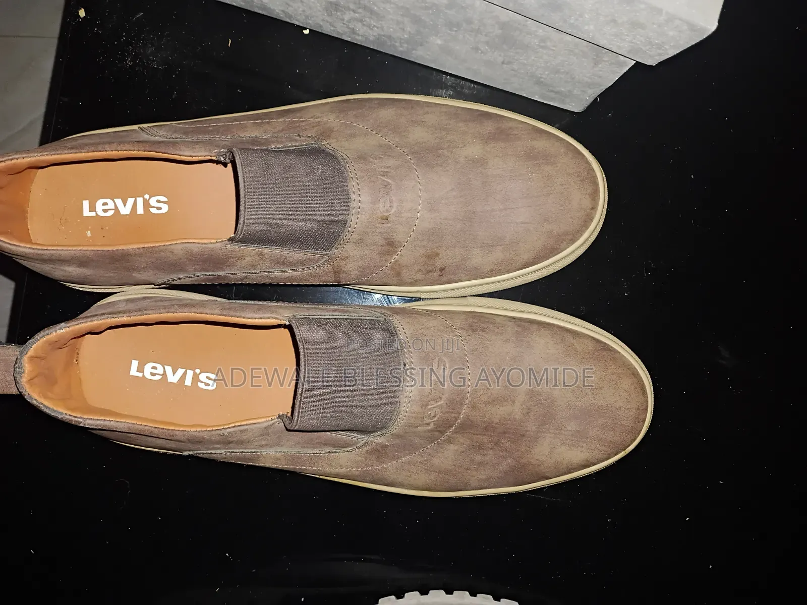 Levis Slipon