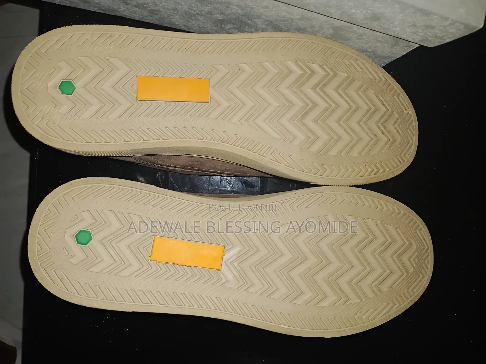 Levis Slipon