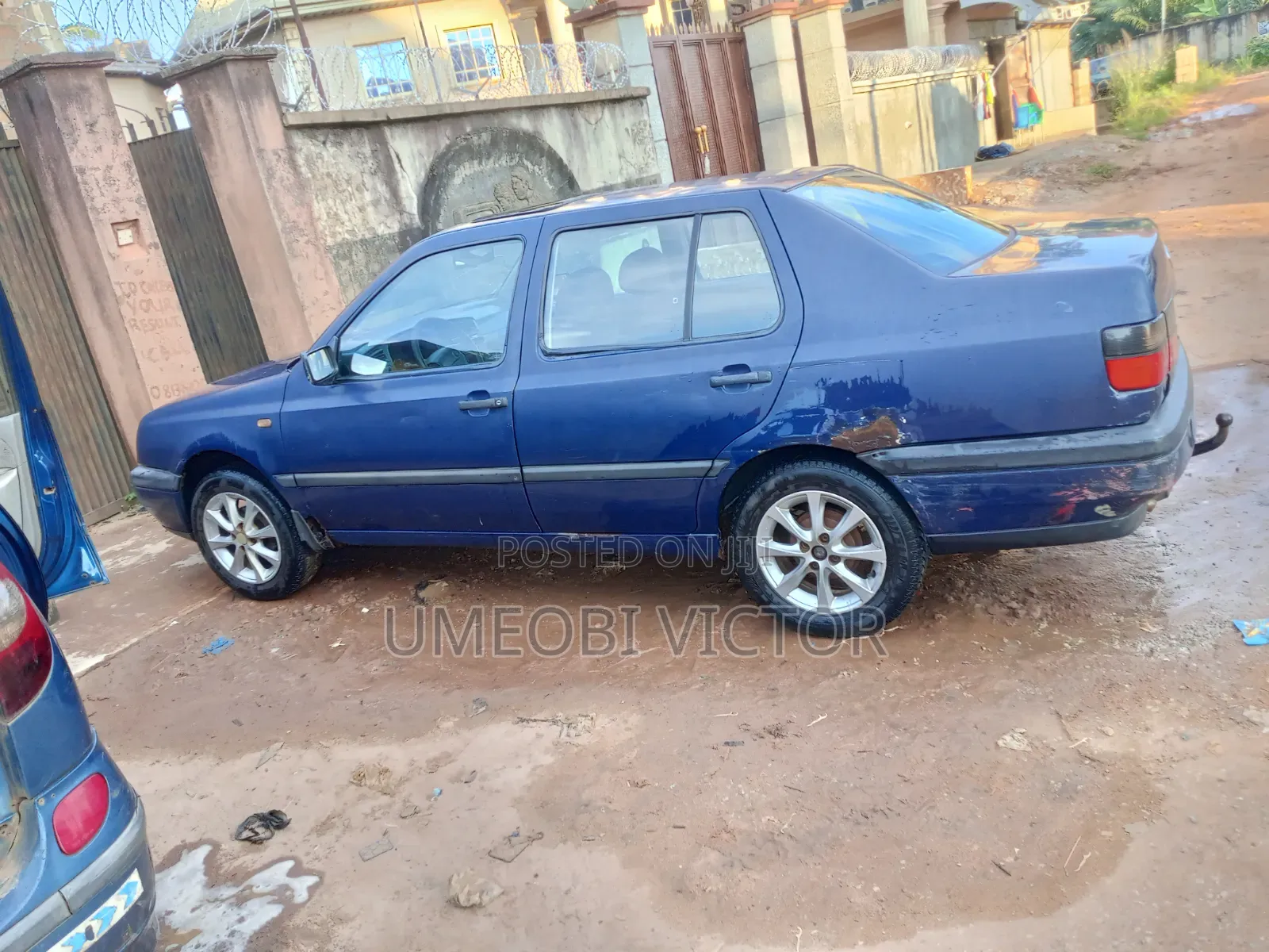 Volkswagen Vento 2001 Blue