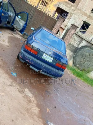 Volkswagen Vento 2001 Blue