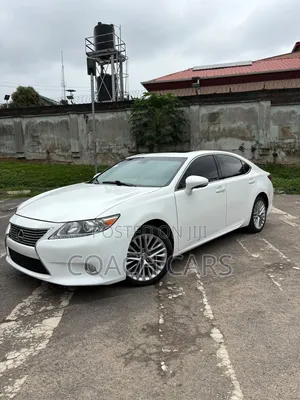 Lexus ES 350 FWD 2013 White