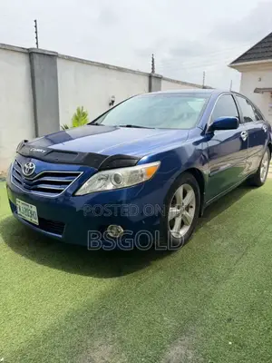 Toyota Camry 2010 Blue