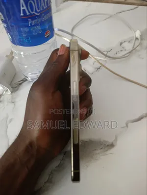 Apple iPhone 14 Pro 256 GB Gold