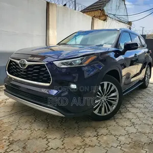 Toyota Highlander Platinum 2021 Blue