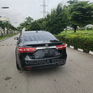 Toyota Avalon Limited 4dr Sedan (3.5L 6cyl 6A) 2014 Black