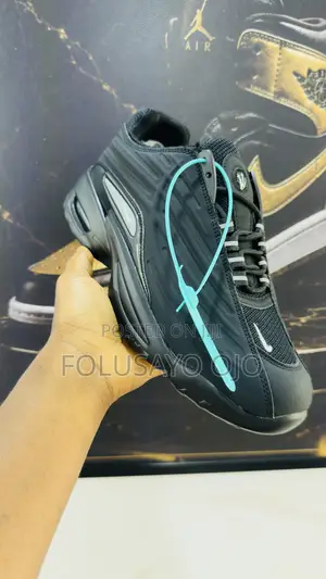 Nocta Sneakers