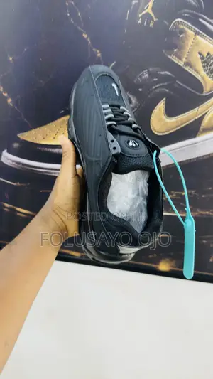 Nocta Sneakers