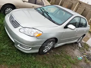 Toyota Corolla 2004 Silver