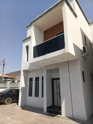 3bdrm Duplex in Near Abraham, Lekki Phase 2 for rent