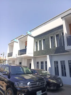 3bdrm Duplex in Near Abraham, Lekki Phase 2 for rent