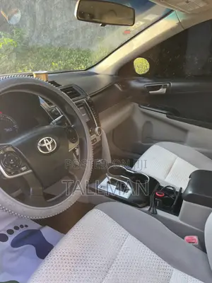 Toyota Camry SE 4dr Sedan (2.5L 4cyl 6A) 2013 Silver