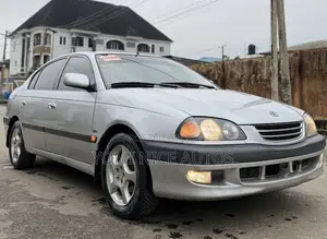 Toyota Avensis 2003 Silver