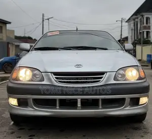 Toyota Avensis 2003 Silver