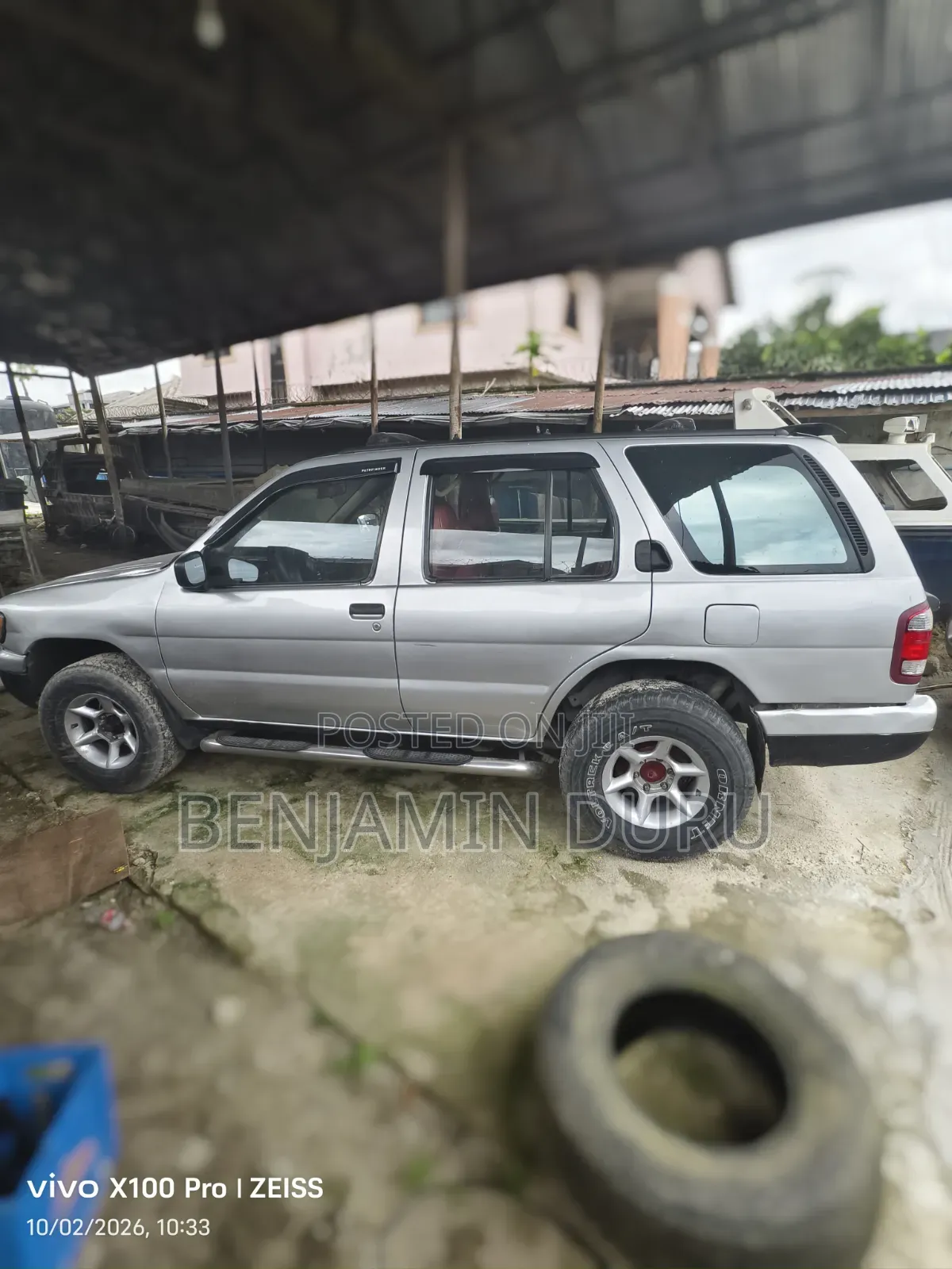 Nissan Pathfinder 1998 Silver