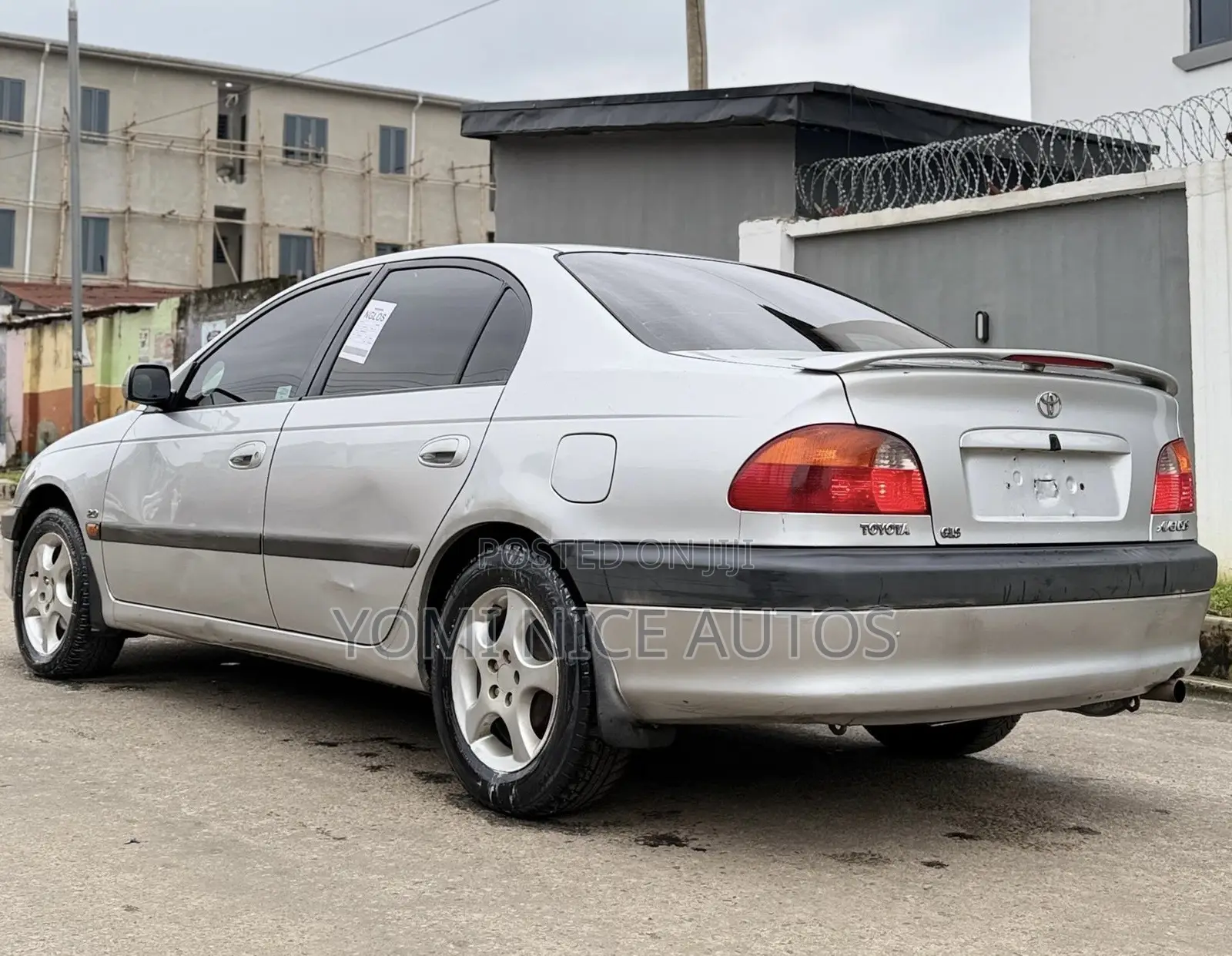 Toyota Avensis 2003 Silver