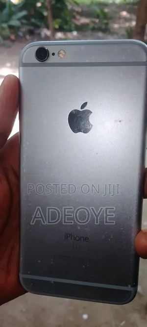 Apple iPhone 6s 32 GB Silver