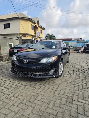 Toyota Camry SE 4dr Sedan (2.5L 4cyl 6A) 2014 Black