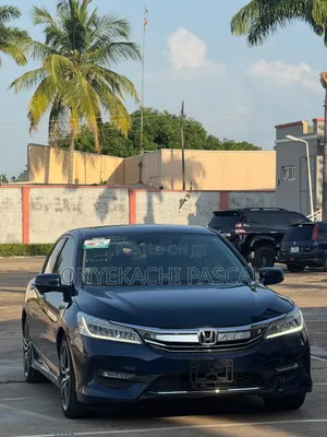 Honda Accord Touring V6 4dr Sedan FWD (3.5L 6cyl 6A) 2017 Black