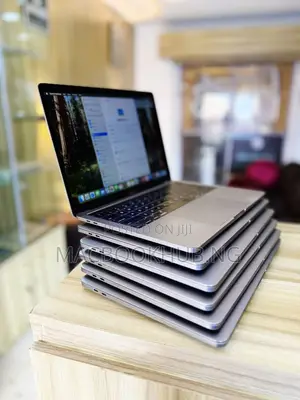 Laptop Apple MacBook Pro 2019 16GB Intel Core i7 SSD 512GB