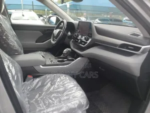 Toyota Highlander LE AWD 2023 Gray