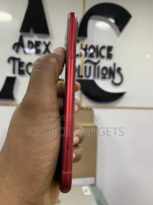 Apple iPhone XR 64 GB Red
