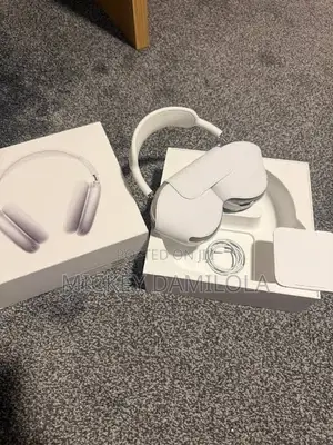 Apple AirPods Max (USB-C) - Starlight
