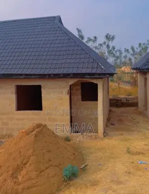 6bdrm Bungalow in Maryland Zone 2, Ado Ekiti for Sale