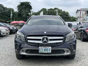 Mercedes-Benz GLA 250 2015 Black