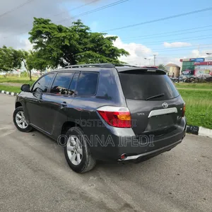 Toyota Highlander Limited 2009 Gray