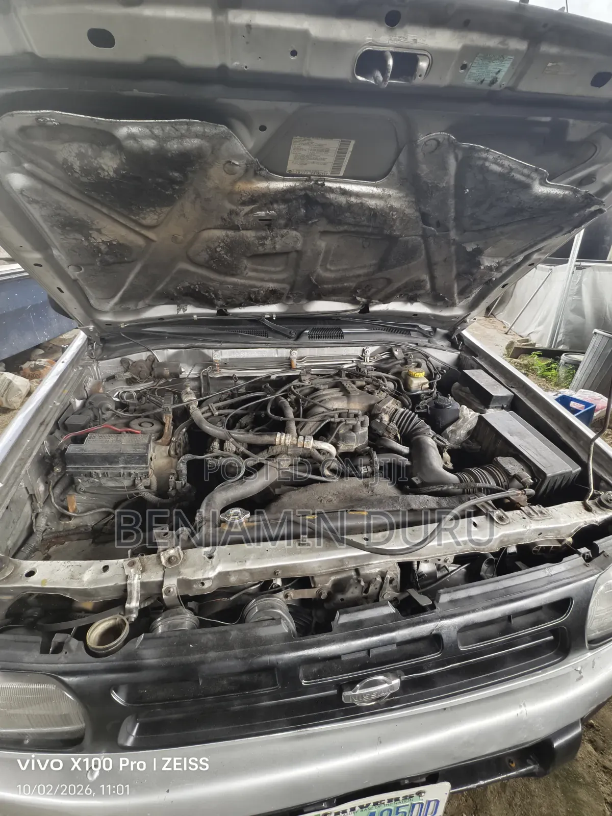 Nissan Pathfinder 1998 Silver