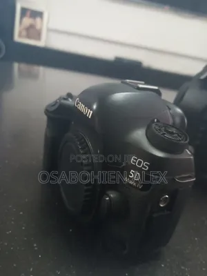 Canon 5D Mark IV and 24-70mm Lens