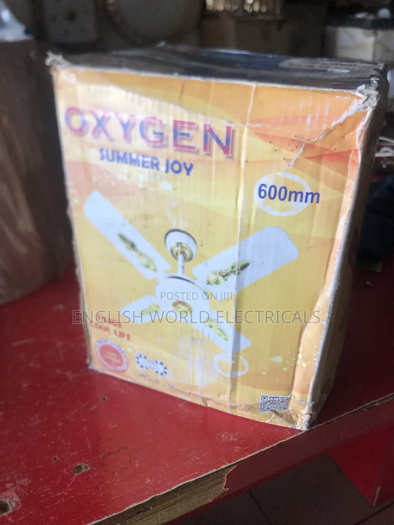 Short Blade Ceiling Fan